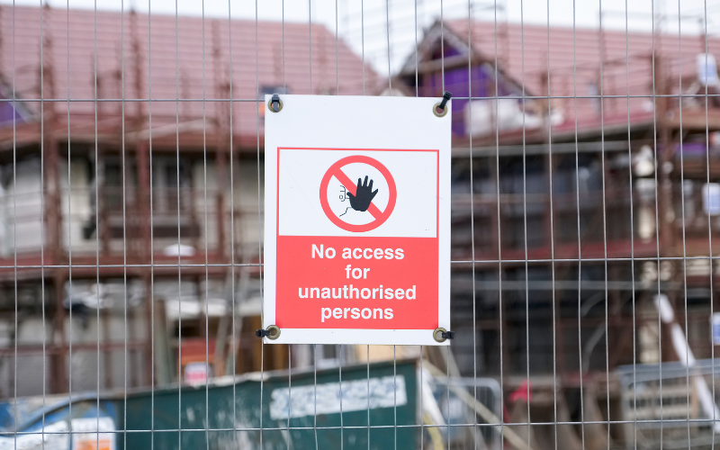 Preventing Access By Unauthorised Persons To A Construction Site ...